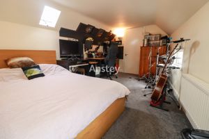 Photo 11- click for photo gallery